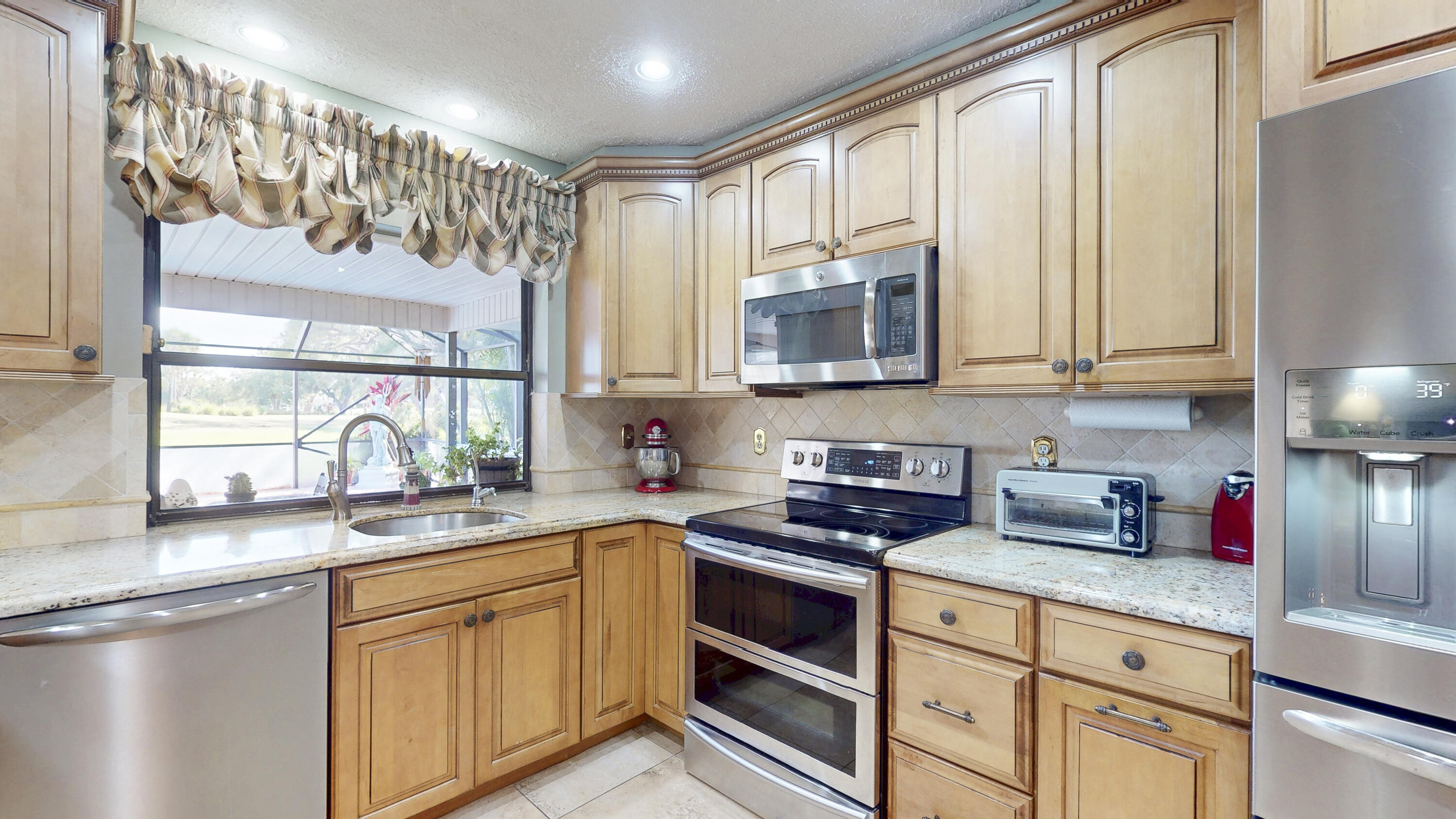 2025 Southeast Erwin Road Port St. Lucie, FL 34952 - Photo 22 of 76 iPixx_01_19