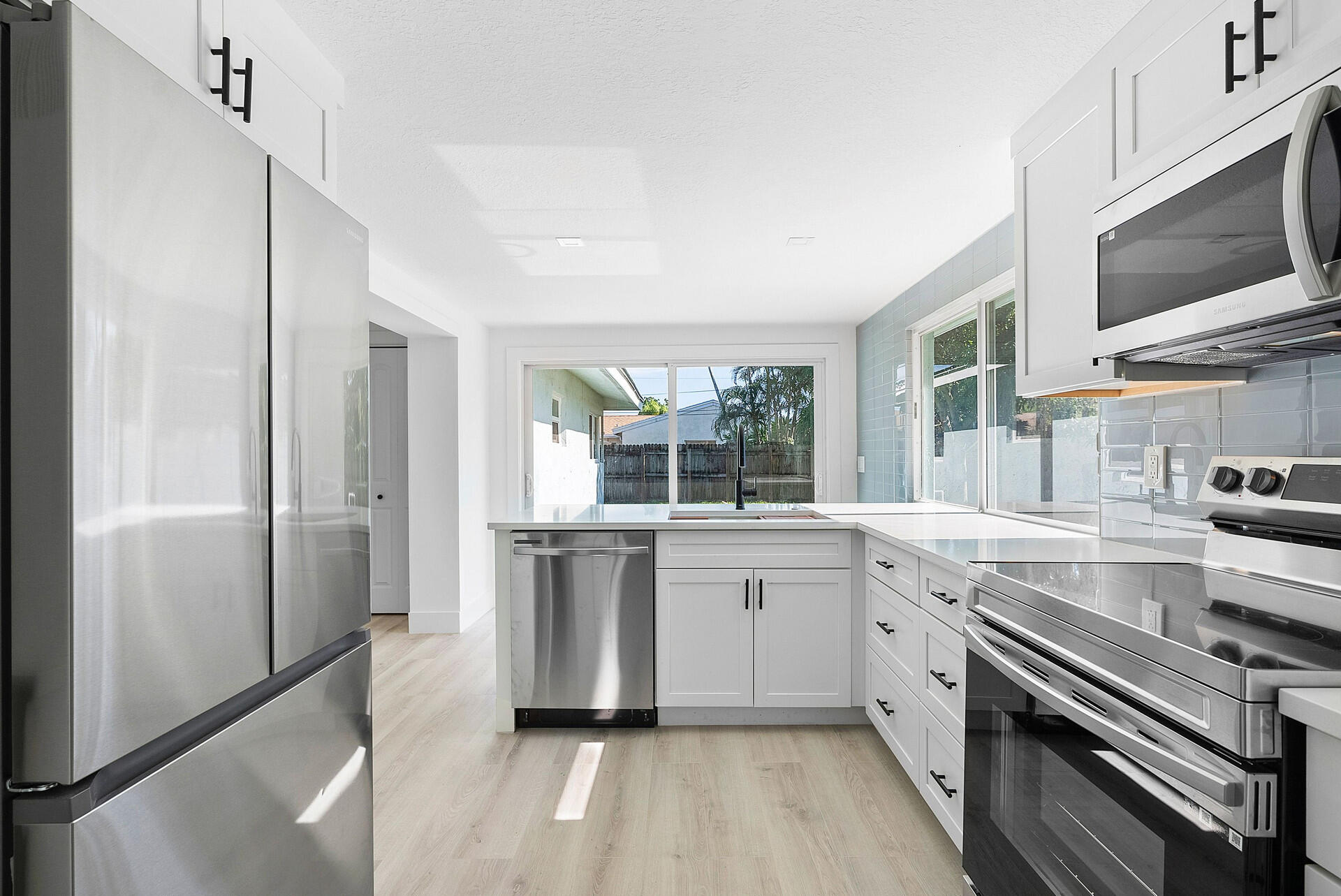 5000 Northwest 3rd Avenue Boca Raton, FL 33431 - Photo 6 of 21 Kitchen