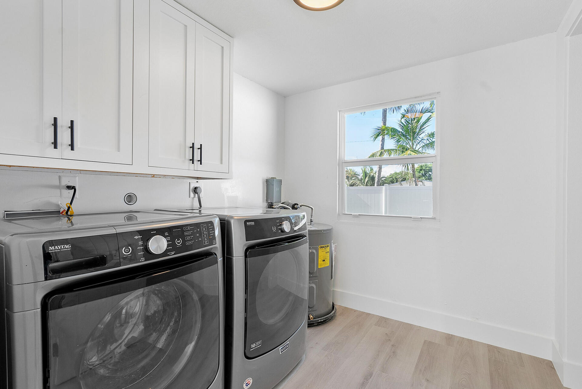 5000 Northwest 3rd Avenue Boca Raton, FL 33431 - Photo 10 of 21 Laundry