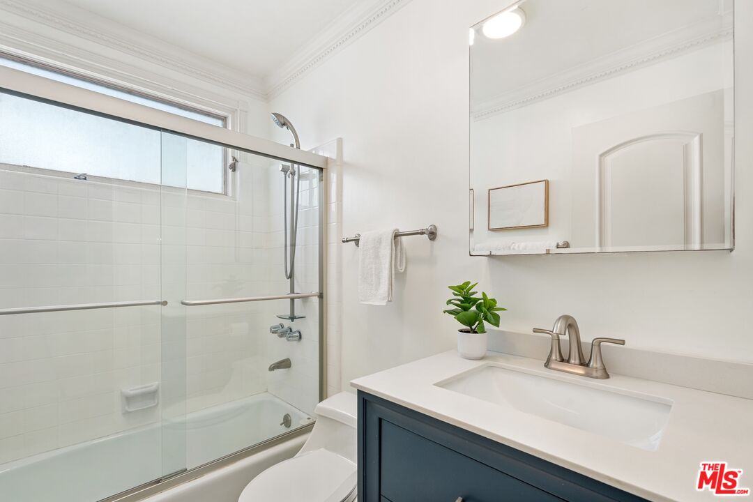 20 Ketch Street, Unit 1 Marina del Rey, CA 90292 - Photo 22 of 37