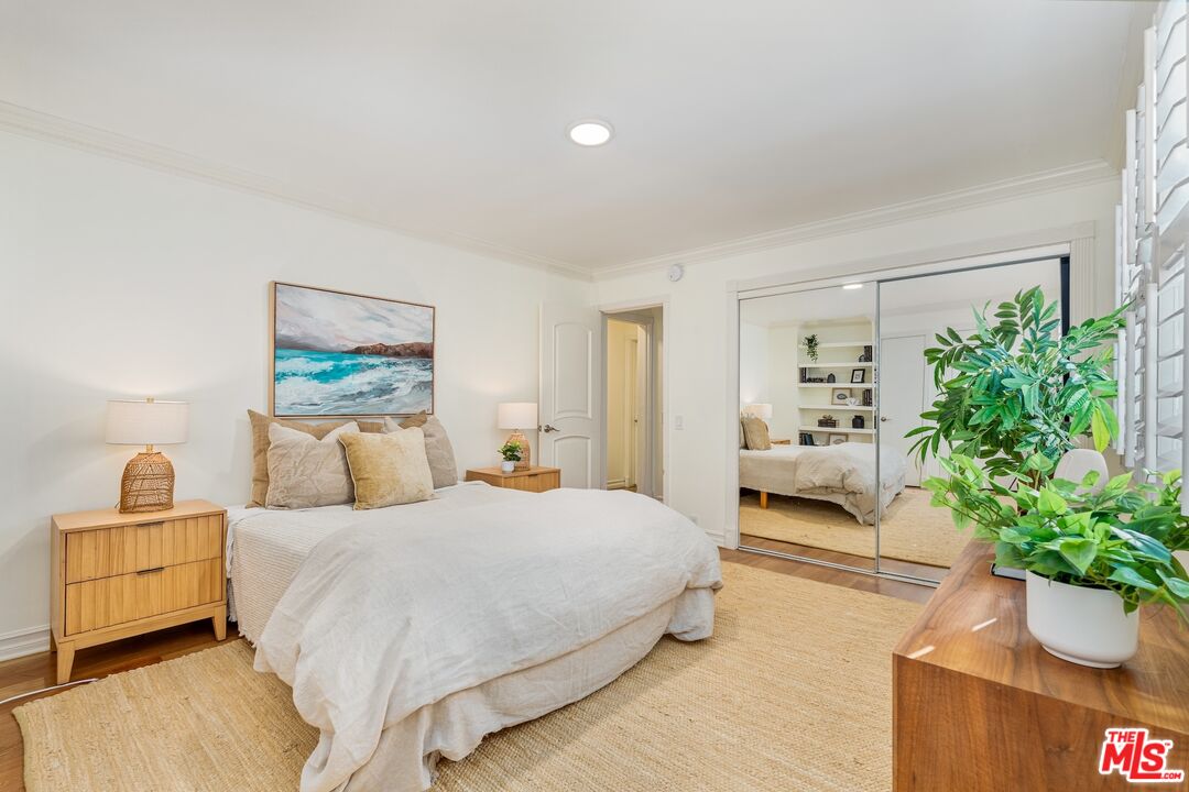 20 Ketch Street, Unit 1 Marina del Rey, CA 90292 - Photo 23 of 37
