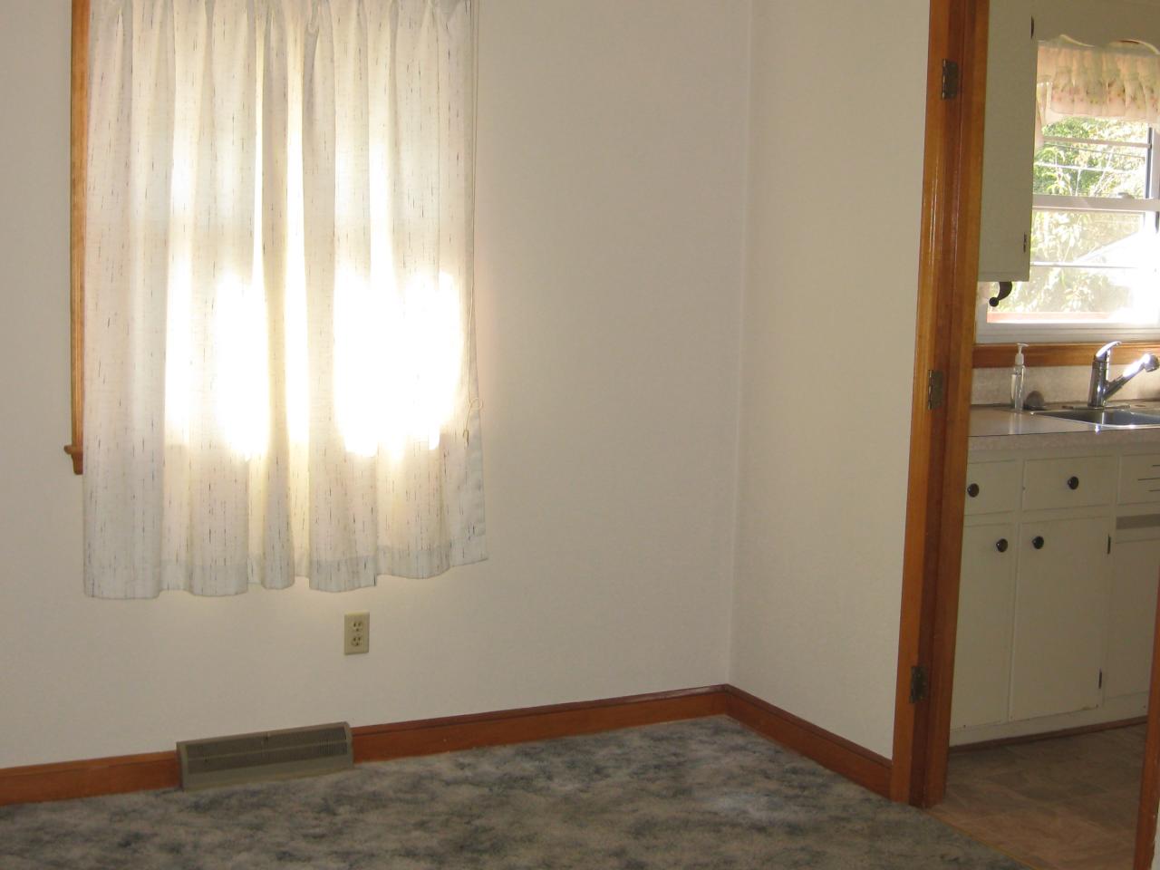 601 Magnolia Road Roanoke, VA 24019 - Photo 3 of 17 Dining Room