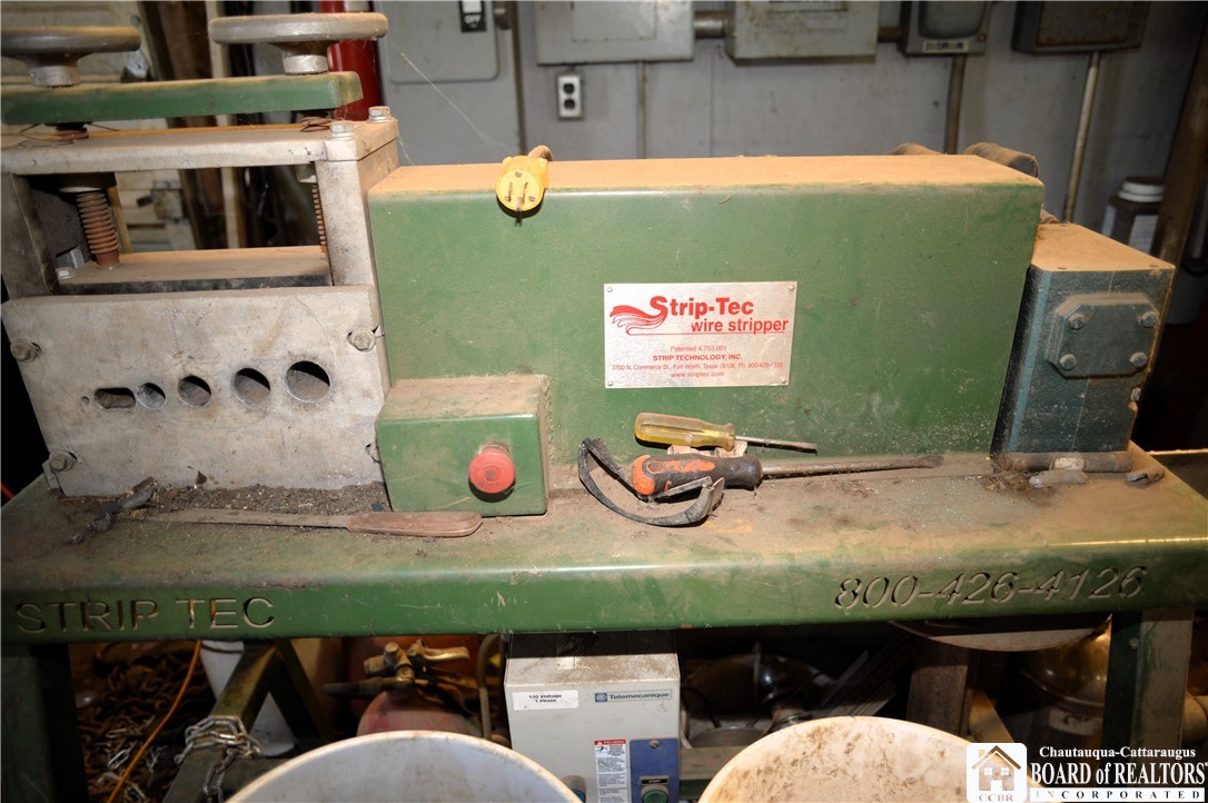 157 Willow Road Dunkirk, NY 14048 - Photo 25 of 45 Wire Stripper