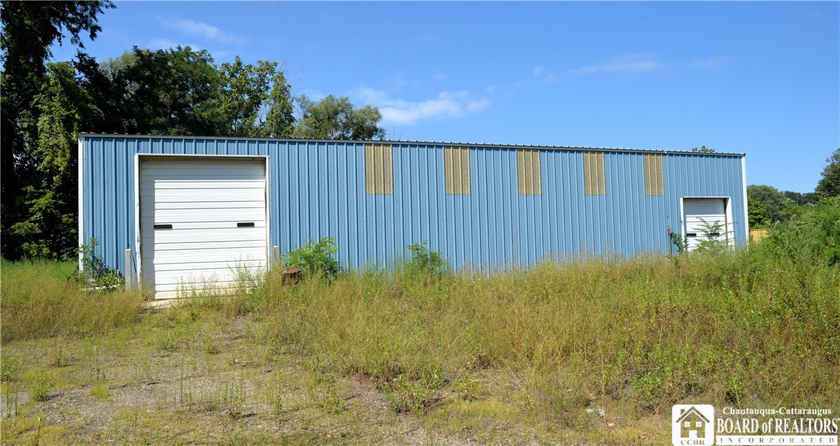 157 Willow Road Dunkirk, NY 14048 - Photo 3 of 45