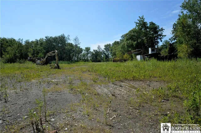 $400,000 | 157 Willow Road, Dunkirk, NY 14048