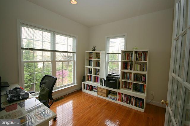 9253 Laurel Ridge Crossing Road Lorton, VA 22079 - Photo 18 of 27 Library/Office