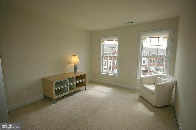 9253 Laurel Ridge Crossing Road Lorton, VA 22079 - Photo 4 of 27 Bedroom 2