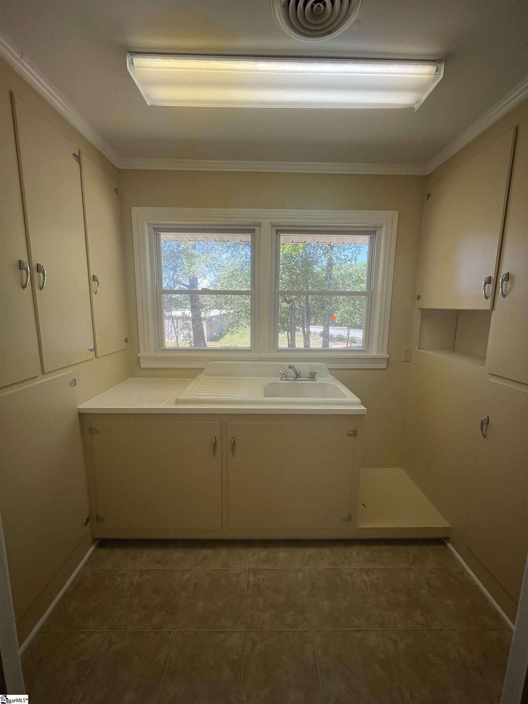 203 North Hamilton Street Williamston, SC 29697 - Photo 4 of 14