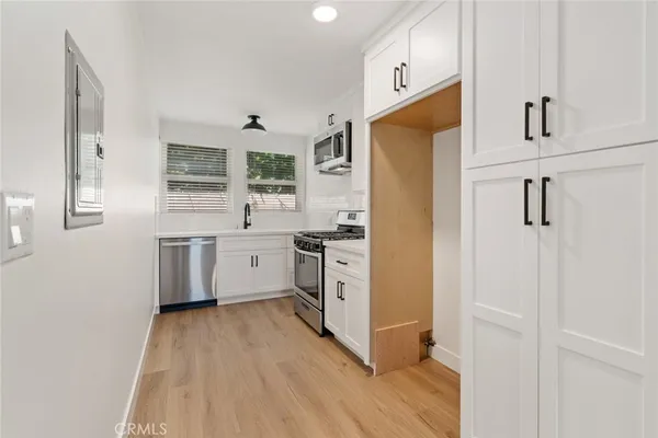 $2,195 | 1637 Irvine Avenue, Unit D, Costa Mesa, CA 92627