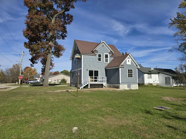 $114,900 | 601 Main Street, Redgranite, WI 54970