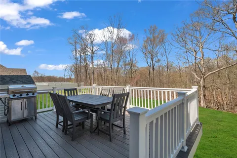 $1,285,000 | 4 Kelsey Eden Way, Cumberland, RI 02864