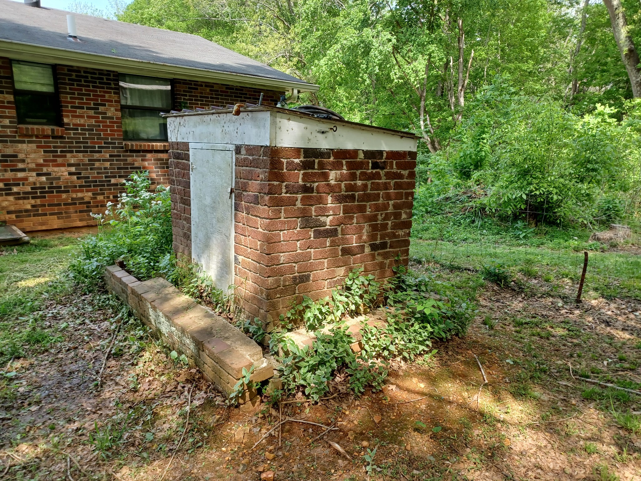 2150 Hogan Road Burns, TN 37029 - Photo 23 of 58 a view of backyard of house