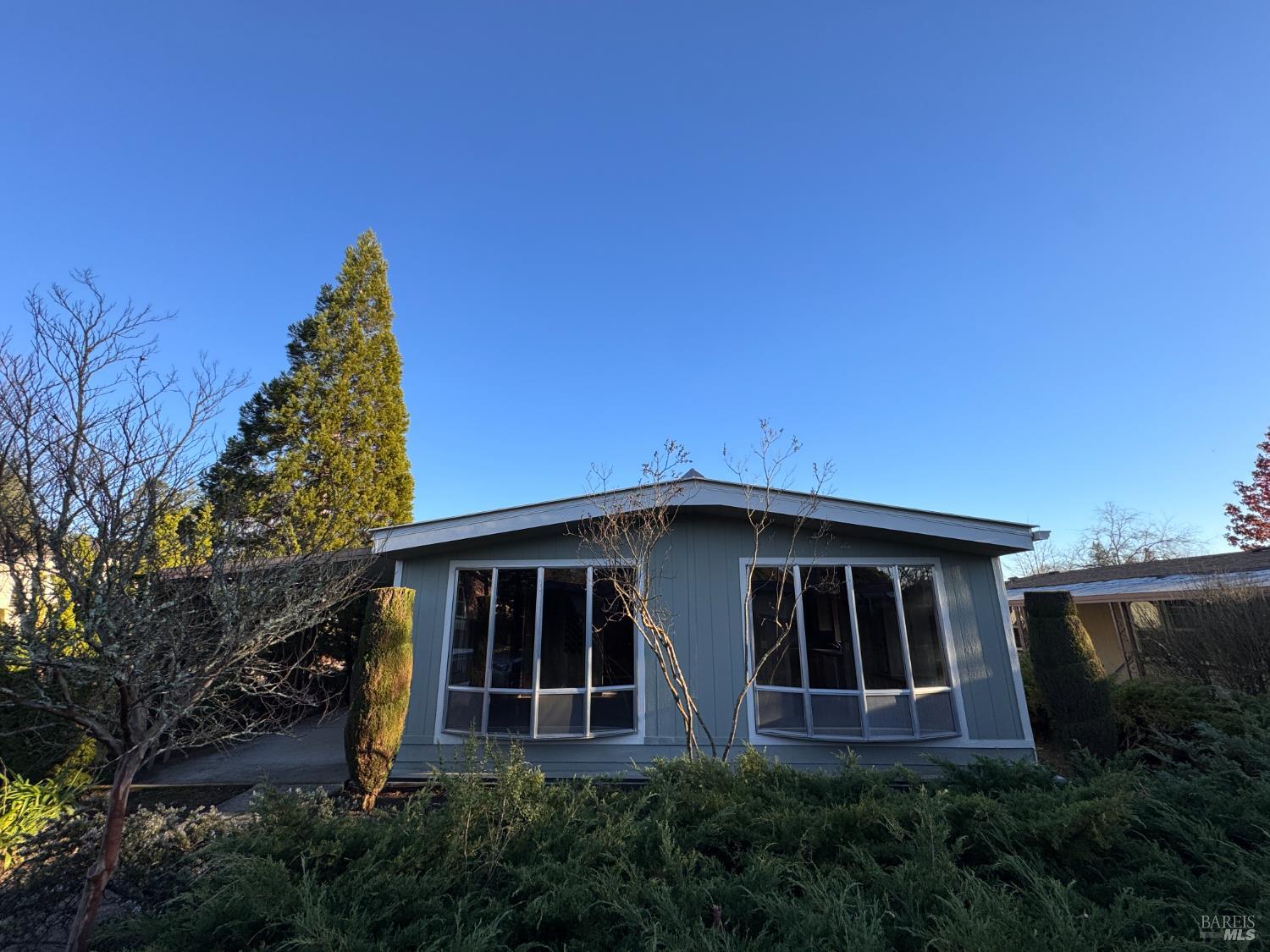 137 Bluestone Court Santa Rosa, CA 95409 - Photo 3 of 35 Front of home with large Windows for natural light