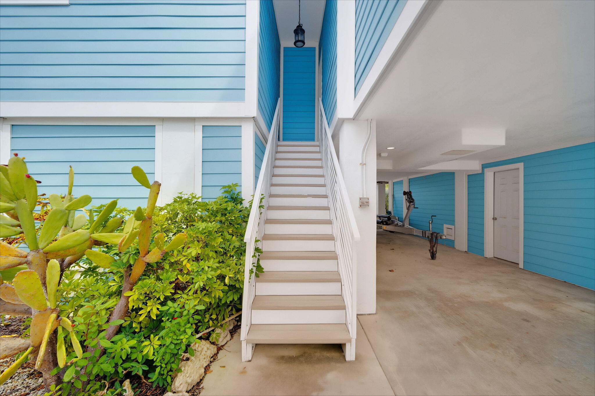 569 Pirates Road Summerland Key, FL 33042 - Photo 9 of 69 52-web-or-mls-569 Pirates Rd - 052