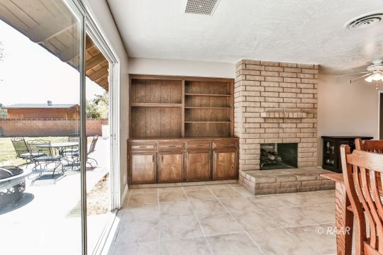 642 Randall Street Ridgecrest, CA 93555 - Photo 10 of 35
