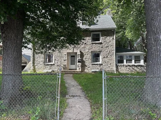 $559,000 | 5339 Spruce Street, Philadelphia, PA 19139