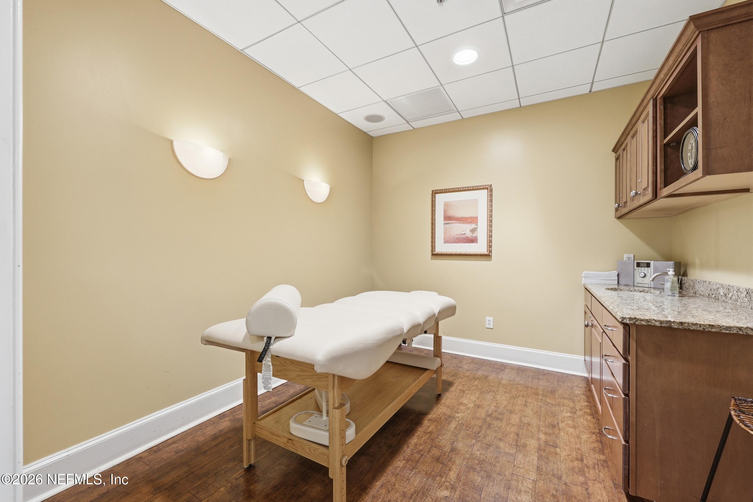 2358 Riverside Avenue, Unit 304 Jacksonville, FL 32204 - Photo 102 of 127 MASSAGE ROOM