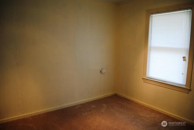 3708 South Perry Street Seattle, WA 98118 - Photo 6 of 12