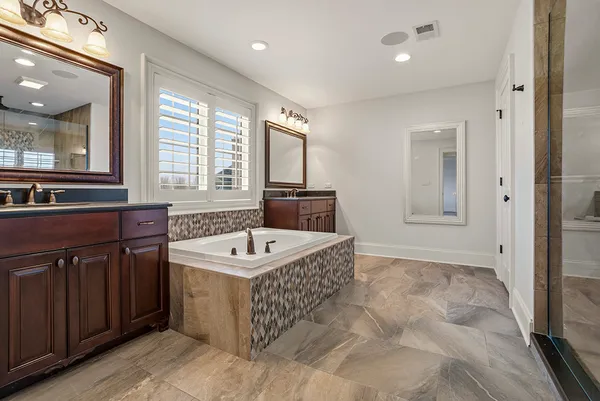 $1,189,999 | 11294 York Court, Frankfort, IL 60423