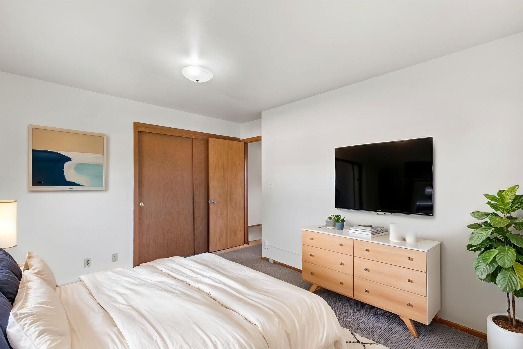 1101 Harmony Drive Racine, WI 53402 - Photo 15 of 21 Bedroom 3