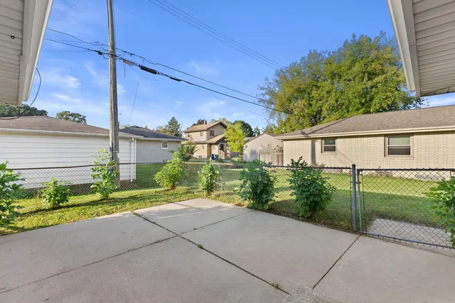 $289,000 | 1101 Harmony Drive, Racine, WI 53402