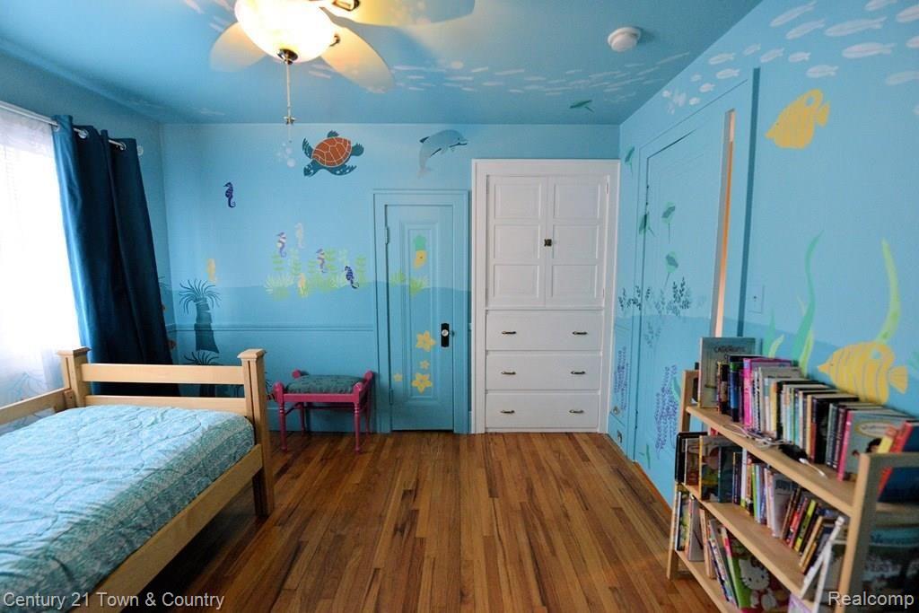 18618 Farmington Road Livonia, MI 48152 - Photo 23 of 43 Another view....