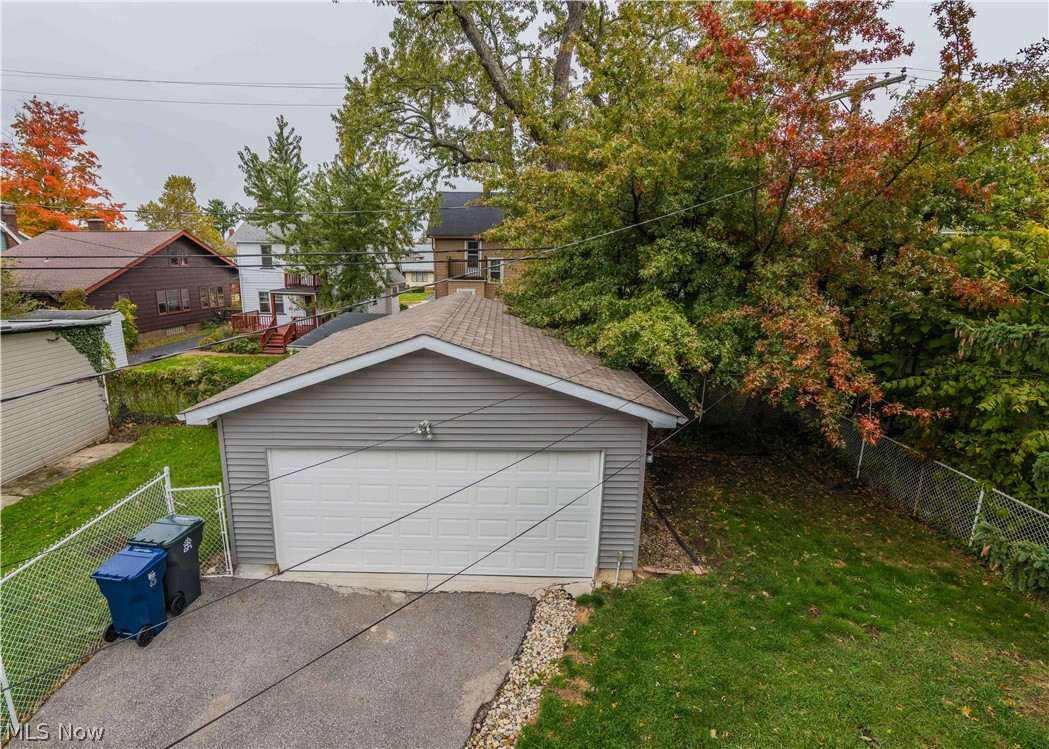 3285 Silsby Road Cleveland, OH 44118 - Photo 20 of 27 Newer 2 car detached garage with man door.