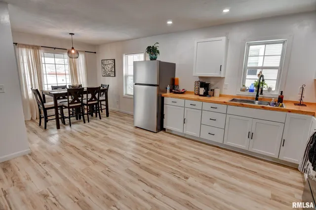 $137,000 | 904 West Vandever Street, Taylorville, IL 62568