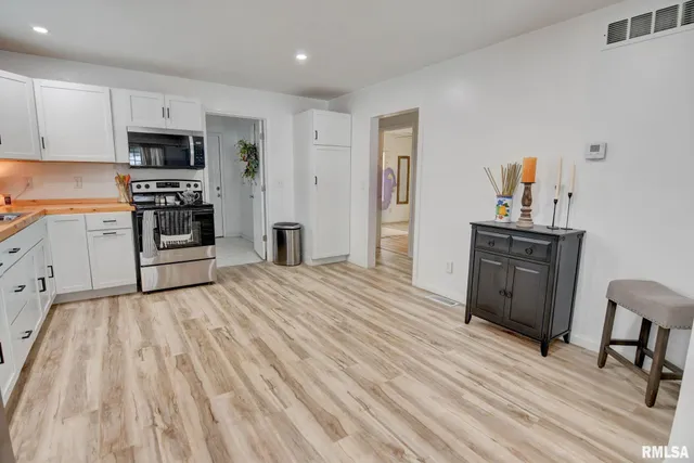 $137,000 | 904 West Vandever Street, Taylorville, IL 62568