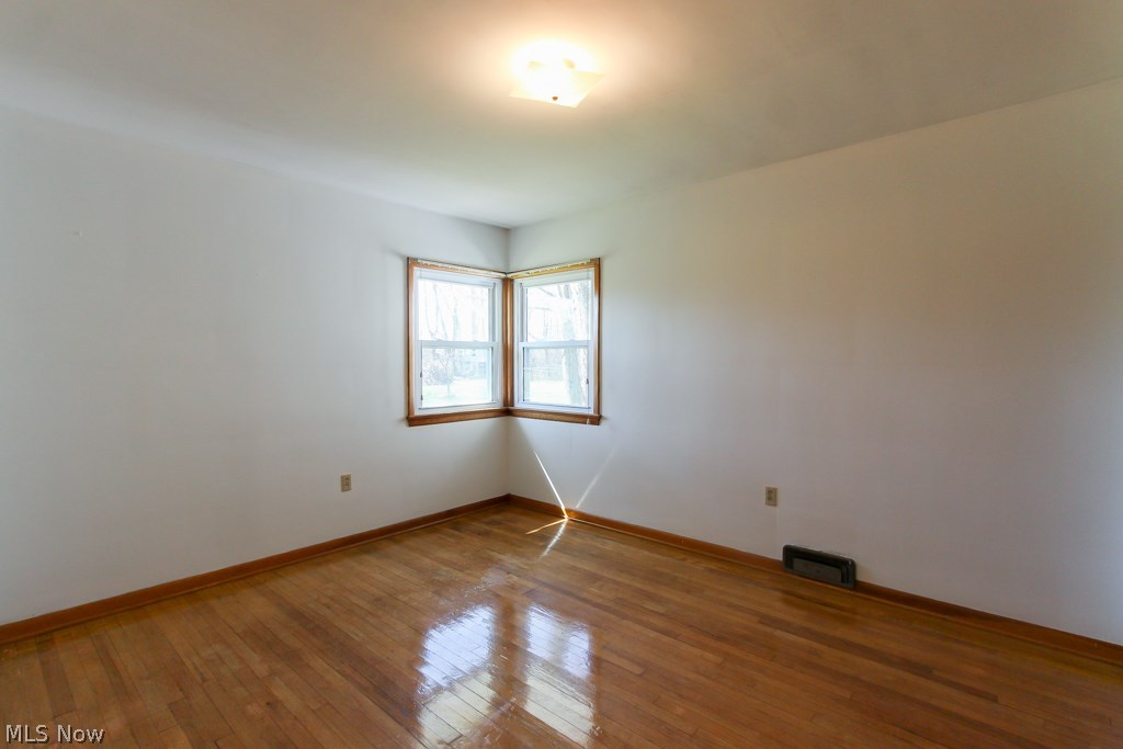 24307 Maple Ridge Road North Olmsted, OH 44070 - Photo 18 of 35 Gallery Image 18
