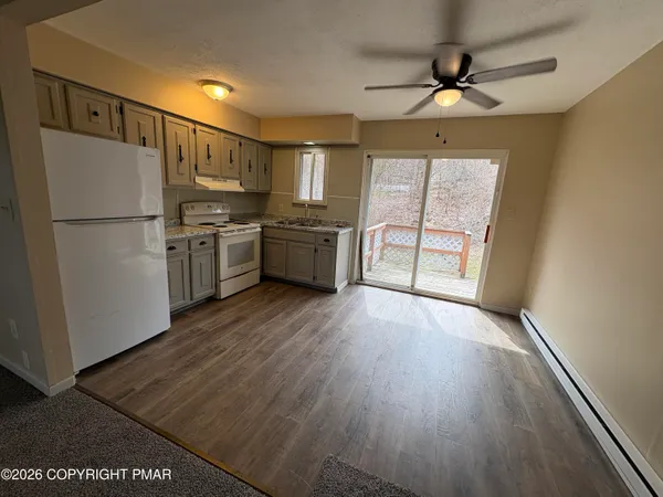 $1,450 | 219 Joy, Unit 201, Sciota, PA 18354