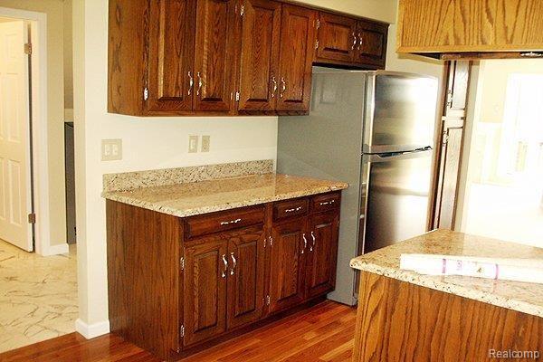 Kitchen photo # 2