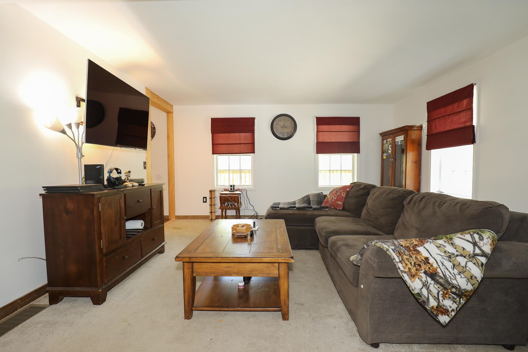 466 Mountain Road Gilmanton, NH 03837 - Photo 8 of 19 Gallery Image 8