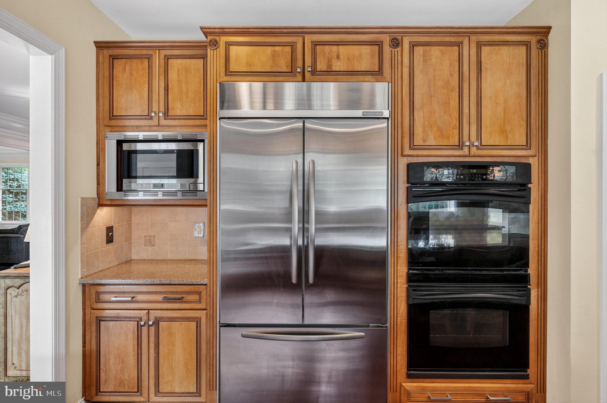 342 Ring Road Chadds Ford, PA 19317 - Photo 28 of 95 Sleek kitchen with modern appliances.