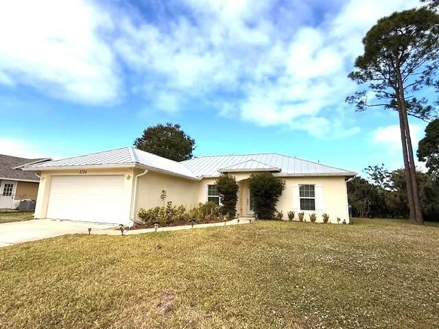 $2,300 | 8206 Penny Lane, Fort Pierce, FL 34951