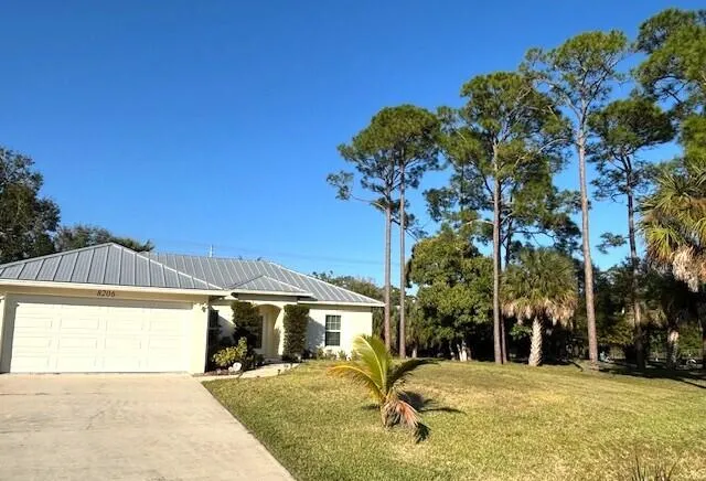 $2,300 | 8206 Penny Lane, Fort Pierce, FL 34951
