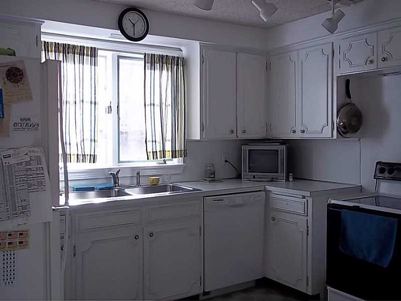 31 New Clark Road Cumberland, RI 02864 - Photo 8 of 19 Kitchen.