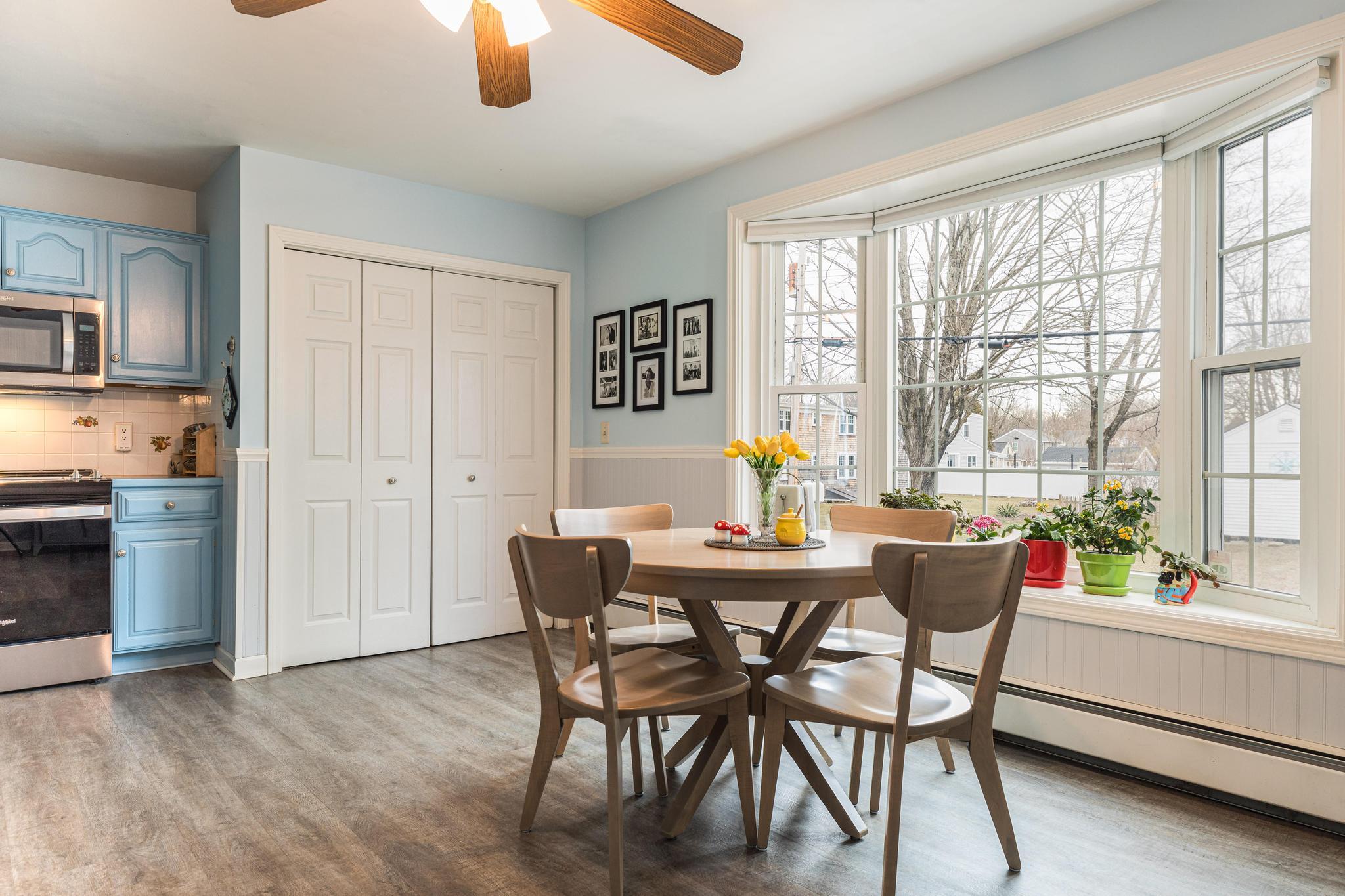 54 Goodwin Street South Berwick, ME 03908 - Photo 5 of 18 54 Goodwin St Kitchen Table
