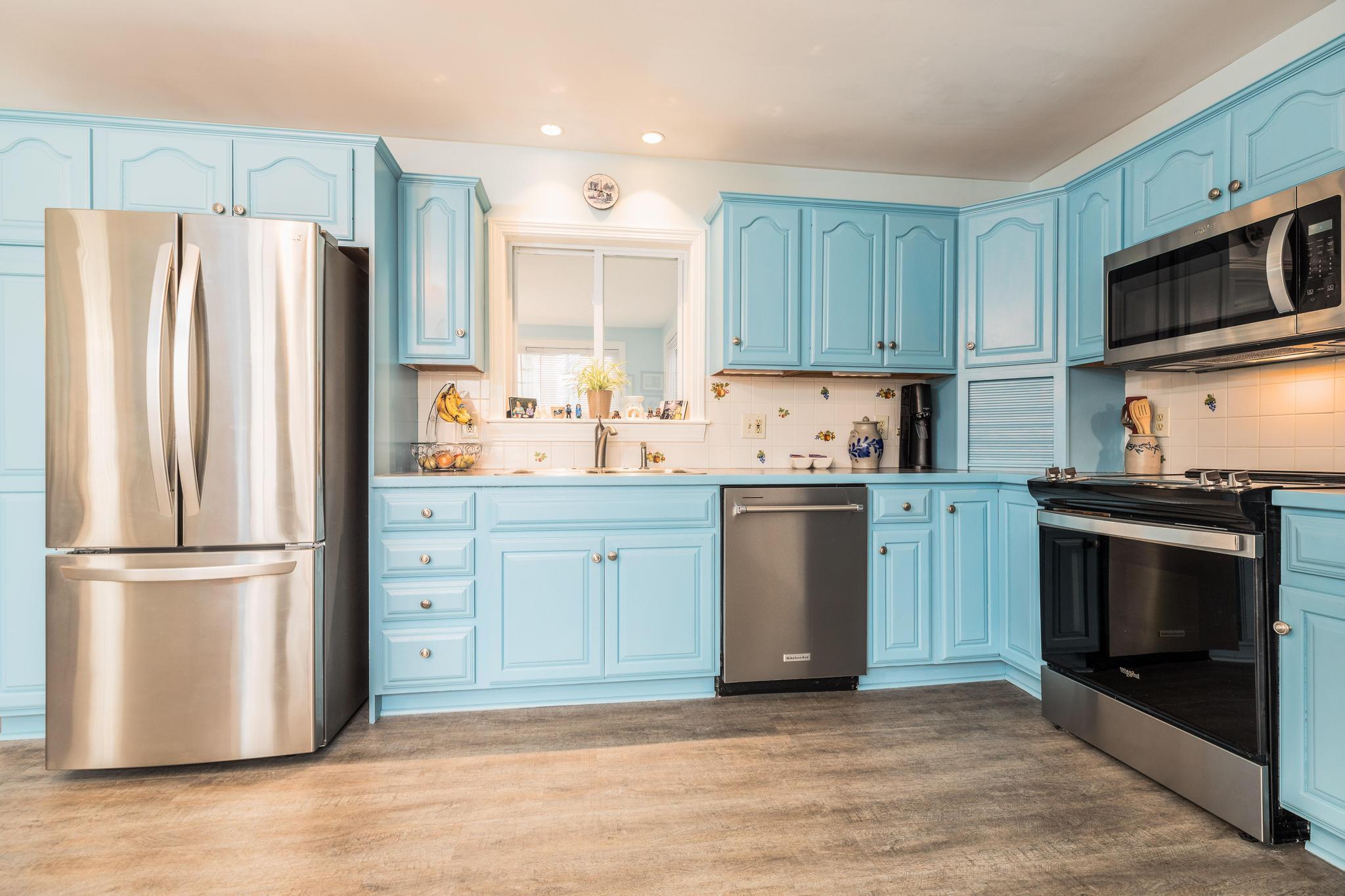 54 Goodwin Street South Berwick, ME 03908 - Photo 6 of 18 54 Goodwin St Kitchen