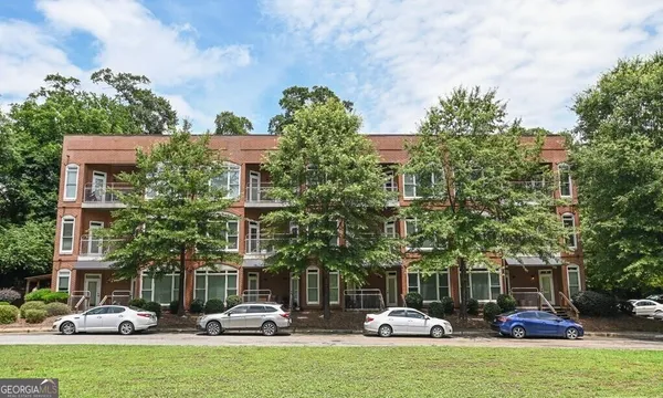 $1,350 | 250 Martha Drive, Unit 203, Athens, GA 30606