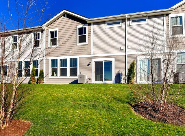 $3,000 | 15238 South Hepworth Place, Plainfield, IL 60544