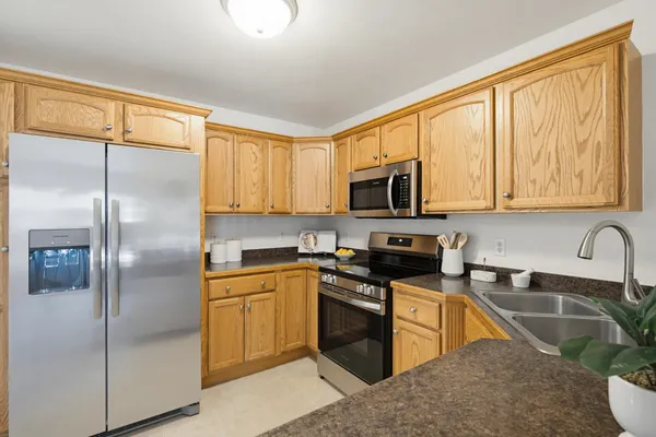 $429,900 | 3-2 Merlot Court, Unit 2, Concord, NH 03303