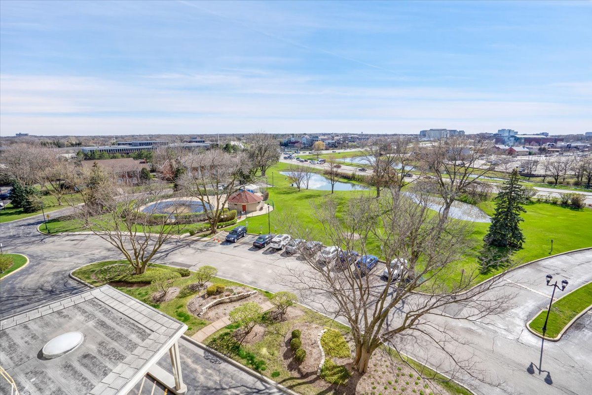 20 North Tower Road, Unit 6D Oak Brook, IL 60523 - Photo 19 of 28 Gallery Image 19