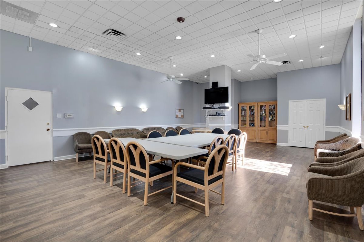 20 North Tower Road, Unit 6D Oak Brook, IL 60523 - Photo 22 of 28 Gallery Image 22