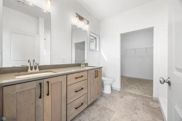 $399,900 | 10218 73rd Street South, Horace, ND 58047