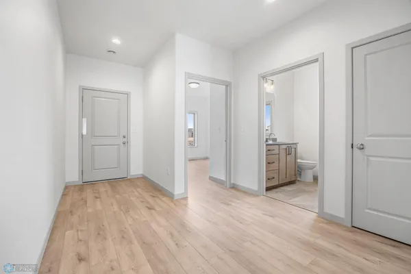 $399,900 | 10218 73rd Street South, Horace, ND 58047