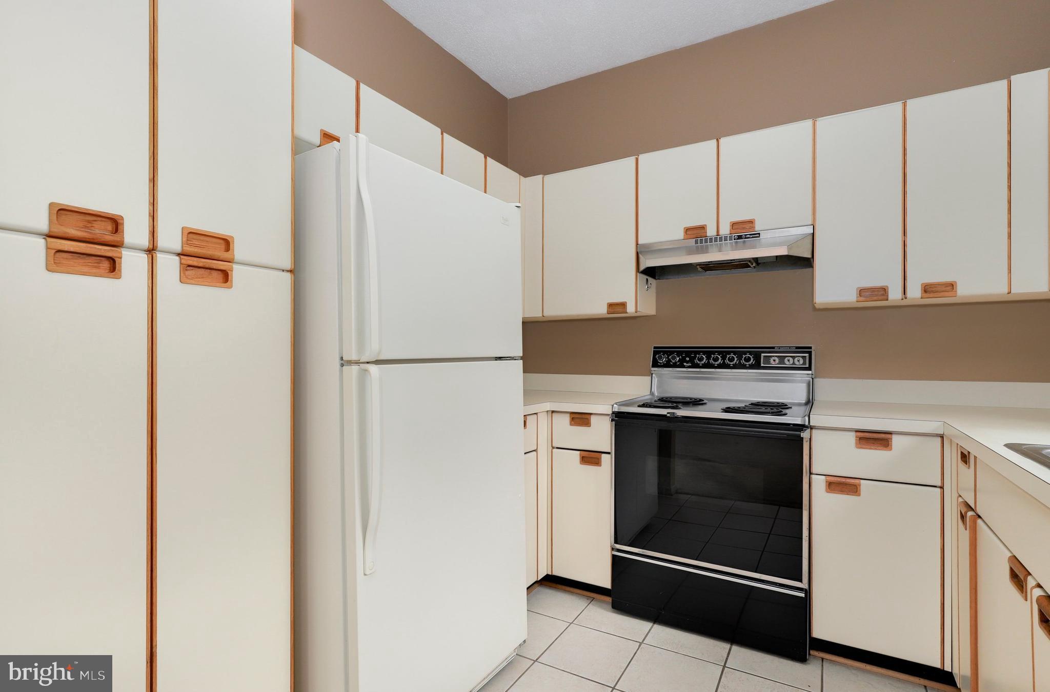 1940 Villaridge Drive Reston, VA 20191 - Photo 20 of 37 Gallery Image 20