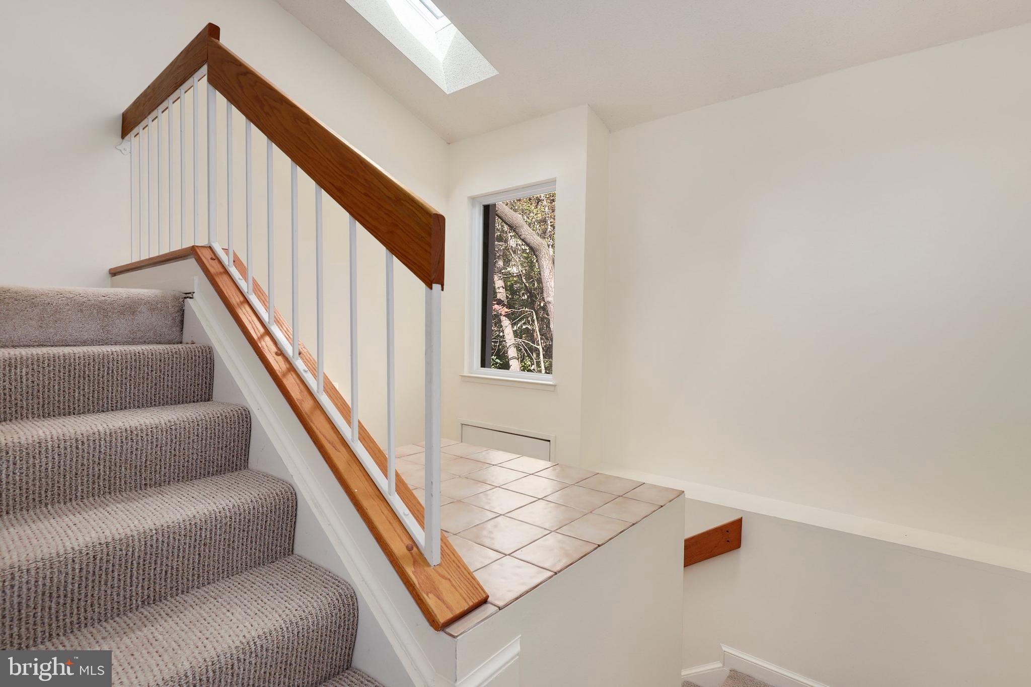 1940 Villaridge Drive Reston, VA 20191 - Photo 5 of 37 Gallery Image 5