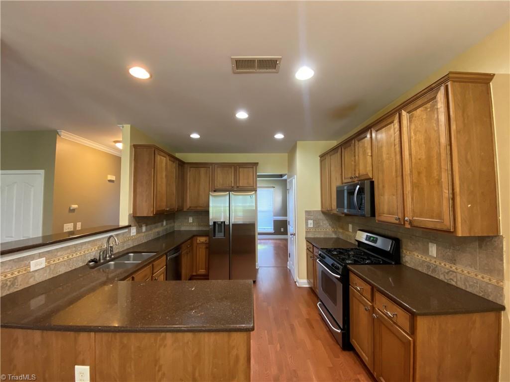 115 North Field Drive Advance, NC 27006 - Photo 2 of 28