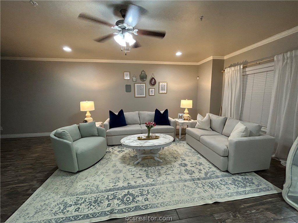 604 Clay Street Bryan, TX 77801 - Photo 2 of 16